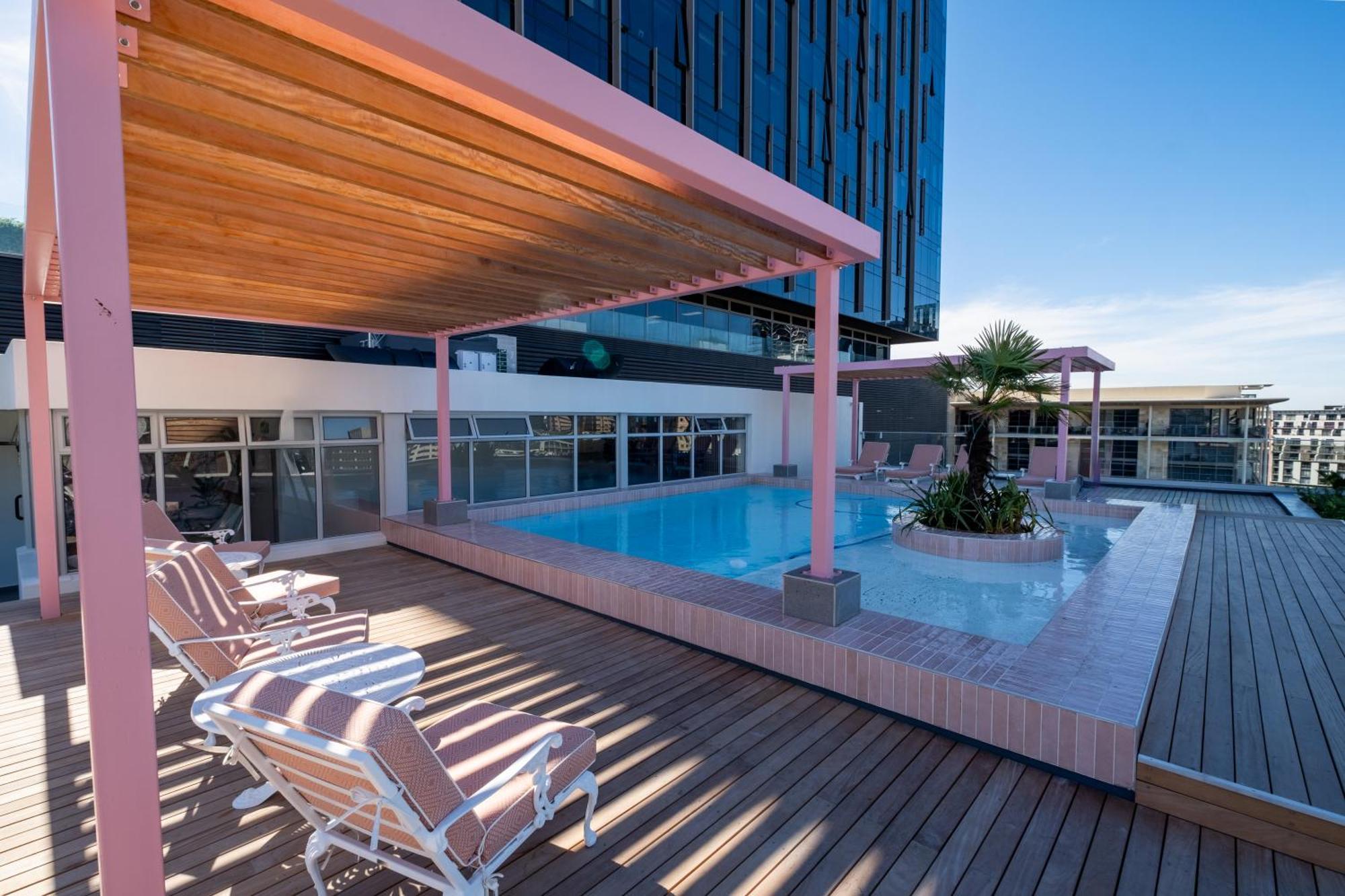 The Rose 604: Central Studio With Rooftop Pool Cape Town Bagian luar foto